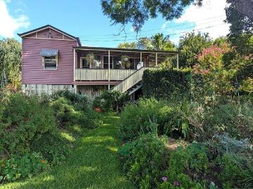 Dual Living + Income Potential on 6 Private Acres A Rare Lifestyle Opportunity