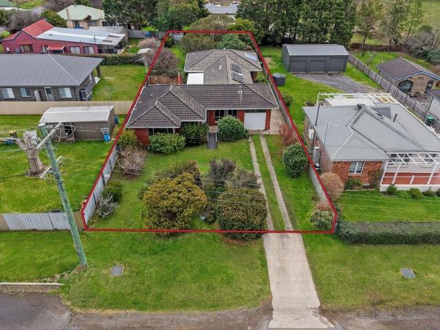 Dual Living / Investment Opportunity