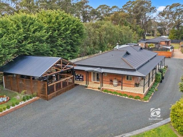 DUAL LIVING LARGE BLOCK WITH POOL