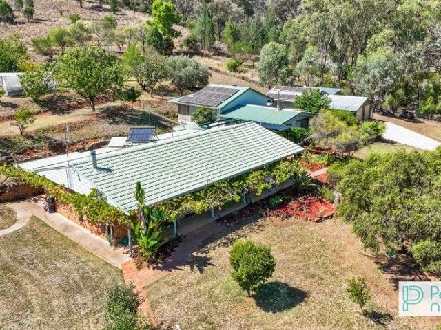 Dual Living on Acreage