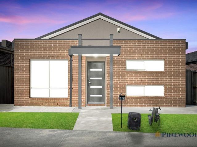 Dual Living/Invesment Opportunity 2 Homes on 1 Title!