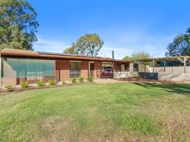 Dual Living Opportunity with Separate Access and High Rental Return