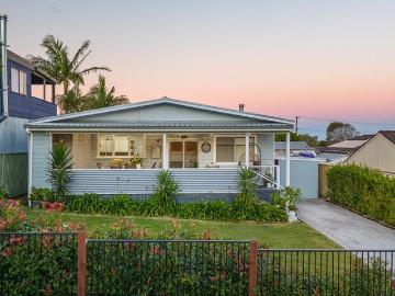 Tuggerah Lake, Jilliby, Wyong Region, Snapper Island