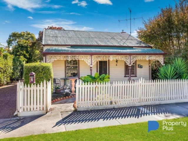 Dual Living Opportunity in Prime Bendigo Location