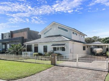 Coastal Dual Living Just Moments from Lake & Beach