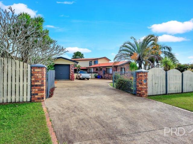 DUAL LIVING POTENTIAL 2 STOREY HOME WITH POOL 8m x 3m GARAGE WITH POWER AND WORKSHOP 2 KM TO CBD AND HOSPITALS SPACIOUS LIVING 826 m2 BLOCK