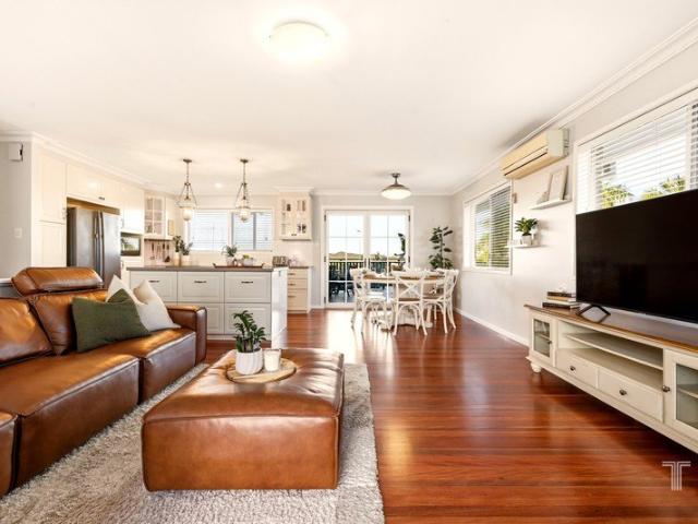Dual Living Potential In Prime Location