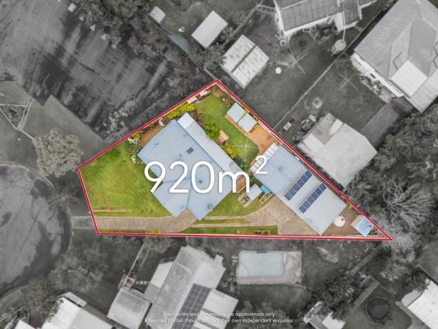 Dual Living Potential on a Huge 920m2 Block!