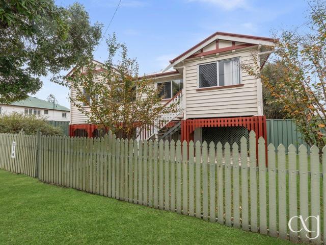 dual living queenslander & granny flat or studio in the heart of town