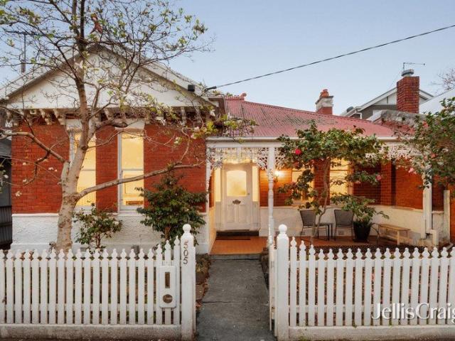 Dual parcel prominence, prime Yarra placement