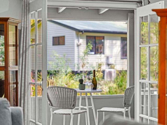 DUAL RESIDENCES ON 7 ACRES, ONE EXTRAORDINARY TAMBORINE LIFESTYLE!