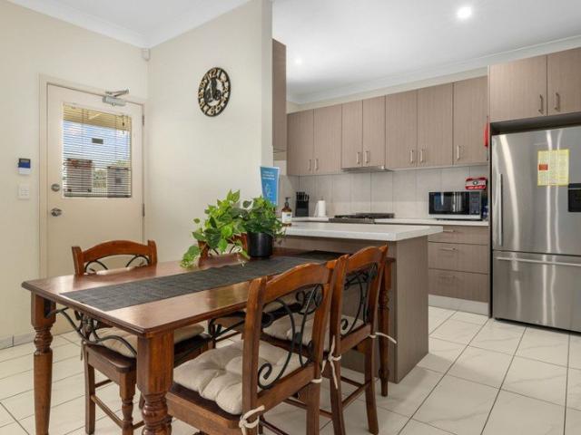 DualResidence Property on One Title Two Fully Furnished Homes WalkIn WalkOut