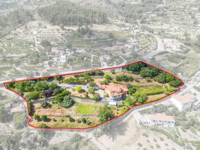 DUAS MORADIAS | T2 E T3 | EXCELENTE ESTADO DE CONSERVAÇÃO |. 309m² Baião Santa Leocádia e Mesquinhata
