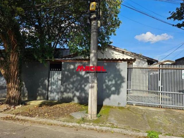 duas casa antigas para demolir,toda murada rua muito boa proxima linha verde