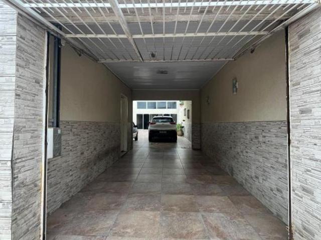 Duas casas no mesmo terreno – conforto, espaço e excelente localização!