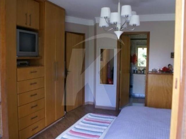 Duas Casas Assobradada No Terreno