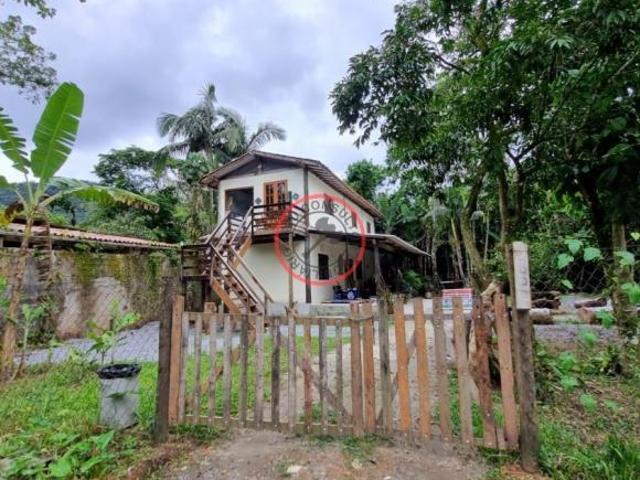 DUAS CASAS COM 2 DORMITÓTIOS CADA UMA, A VENDA EM TERRENO DE 630 MT, EM BOISSUCANGA