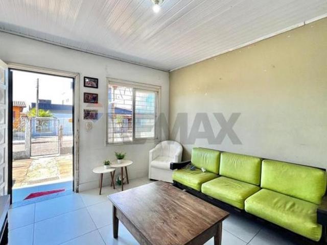Duas casas pelo preço de uma no bairro Santa Luzia: Oportunidade Imperdível!