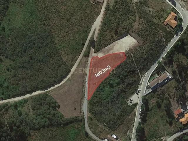 Duas parcelas de terreno com viabilidade de construção no Grilo Baião