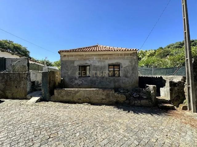 Duas 2 moradias para reconstrução em Azurara, Vila do Conde, Porto