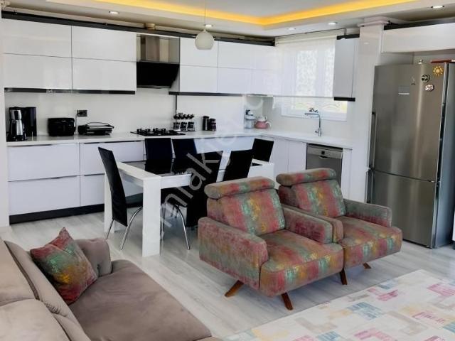 Dubleks 6+1 350m2 Satılık Daire