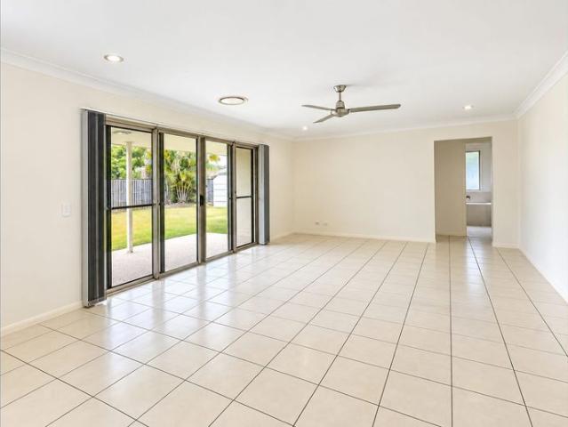 Ducted Air Conditioning throughout
