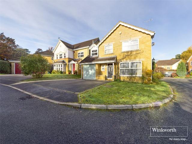 Duchess Close, Crowthorne, Berkshire RG45, 5 bed detached house to rent, £2,925 pcm | PrimeLocation