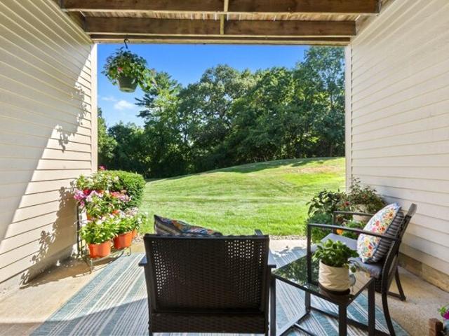 Duck Pond Rd Apt,beverly, Condo For Sale