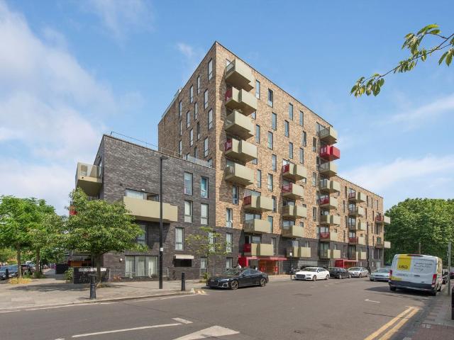 Duckett Street, Stepney Green E1, 4 bed flat to rent, £4,200 pcm | PrimeLocation