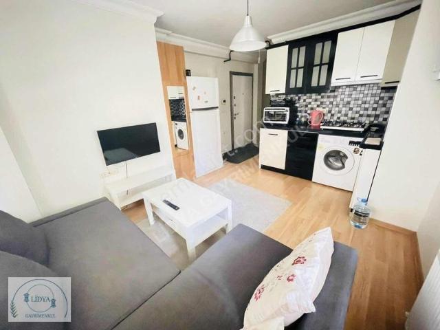 Dudullu Metro Yakını Eşyalı 1+1 Daire 45m²