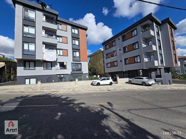 DUDULLU HUZUR MAHALLESİNDE METROYA YAKIN 1+1 DAİRE
