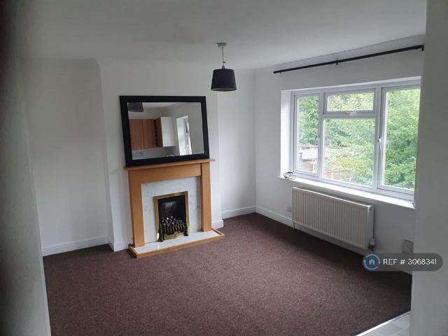Dudley Close, Tilehurst, Reading, RG31 2 bed maisonette to rent £1,250 pcm £288 pw