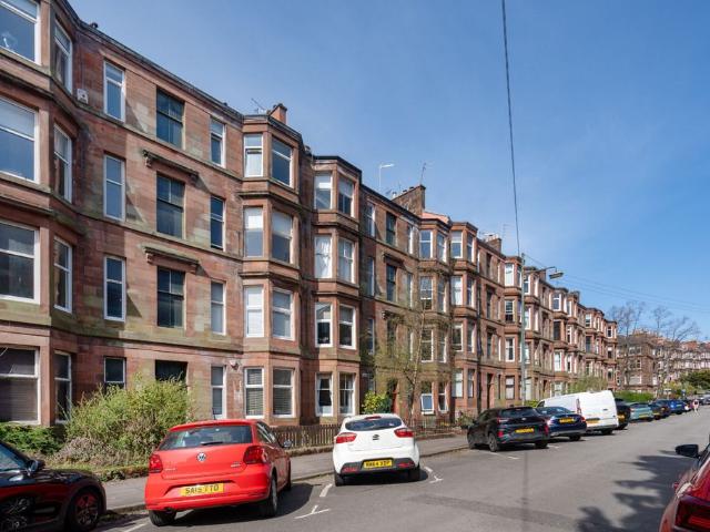 Dudley Drive, Glasgow G12, 2 bed flat to rent, £1,495 pcm | PrimeLocation