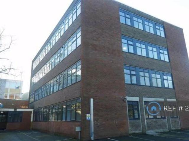 Dudley, Dudley, DY1 1 bed flat to rent £850 pcm £196 pw