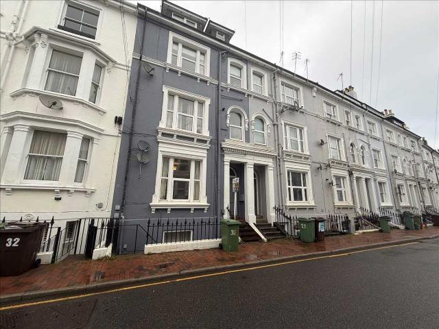 Dudley Road, Tunbridge Wells TN1, 1 bed flat to rent, £975 pcm | PrimeLocation
