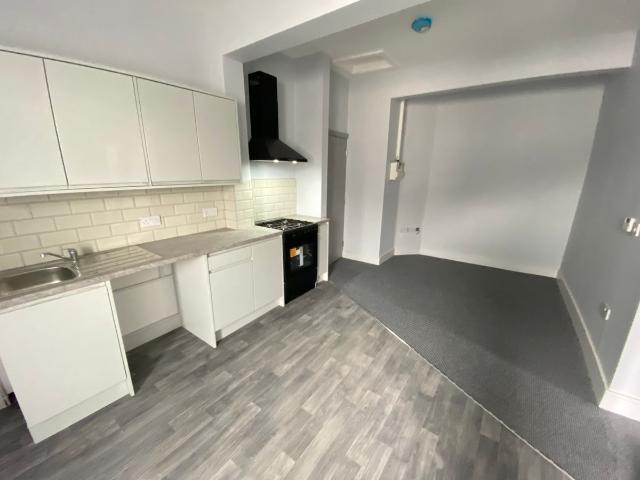 Byrne Road, Blakenhall, Wolverhampton WV2, 2 bed flat to rent, £795 pcm | PrimeLocation