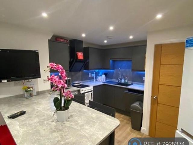 Dudley Road, Cambridge, CB5 5 bed semi detached house to rent £3,790 pcm £875 pw