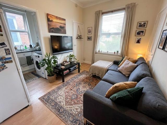 Dudley Road, Kingston upon Thames, KT1