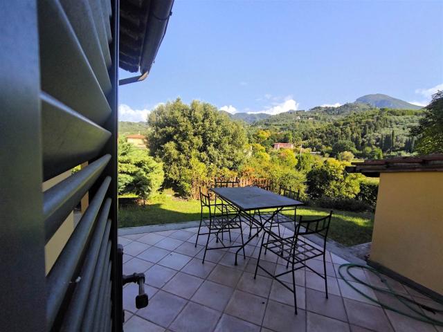 Due Camere Casale in Toscana in Vendita A7707TAA 131m² Camaiore