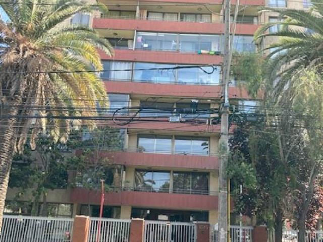 Dueña arrienda 41 M2 Estacionamiento Metro Lo Vial