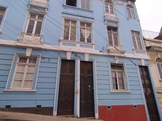 DUEÑA ARRIENDA CASA