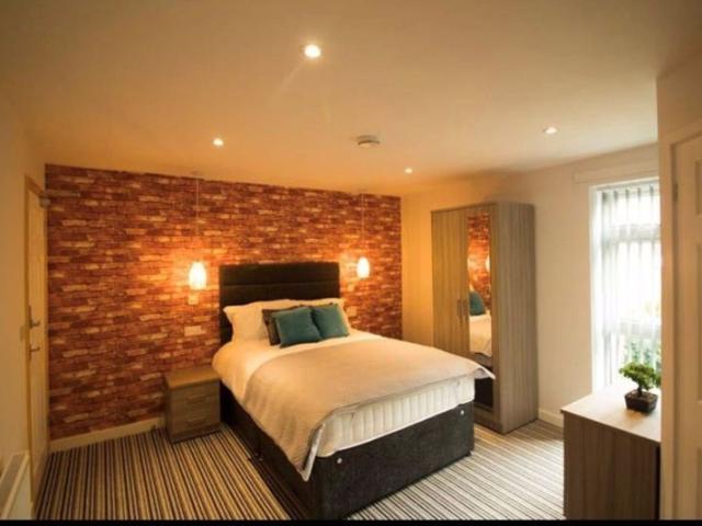 Duffryn Hollinwood, Telford