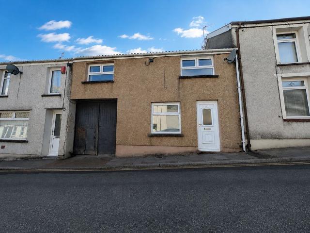 Duffryn Street, Mountain Ash CF45, 3 bed terraced house to rent, £800 pcm | PrimeLocation