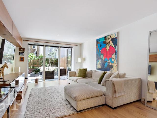 Dufours Place, Soho, W1F 1 bed apartment to rent £3,358 pcm £775 pw