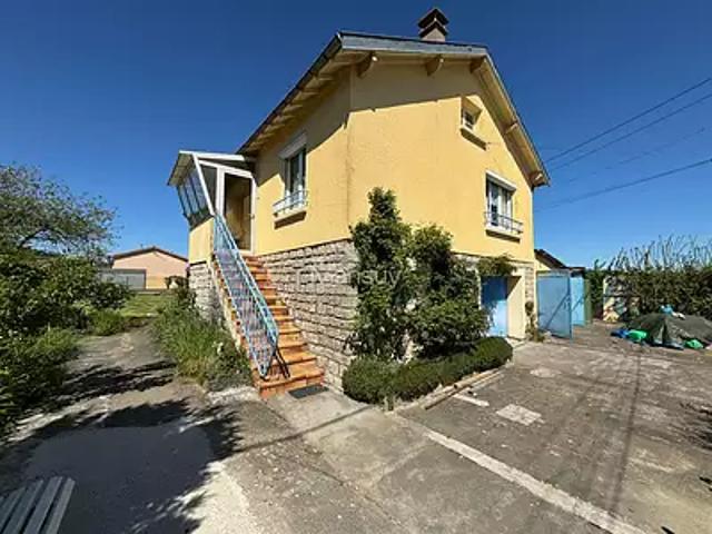 Dugny sur Meuse 55100 Achat / Vente maison 5 pièces t5 au dernier étage