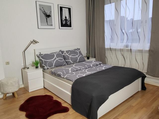 Duisburg close to Düsseldorf Airport & Messe / Fair 20Min