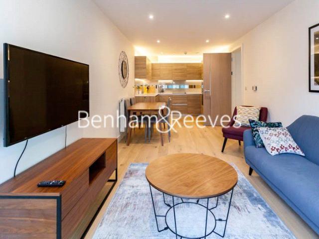 Duke Of Wellington Avenue, London SE18, 2 bed flat to rent, £2,400 pcm | PrimeLocation