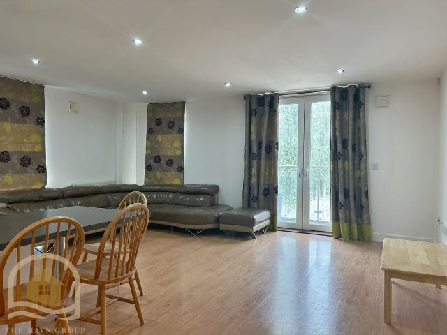 Duke Court, Hounslow, Hounslow, Middlesex TW3, 2 bed flat to rent, £2,350 pcm | PrimeLocation