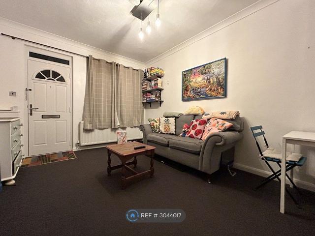 Duke St, Windsor SL4, 2 bed terraced house to rent, £1,800 pcm | PrimeLocation
