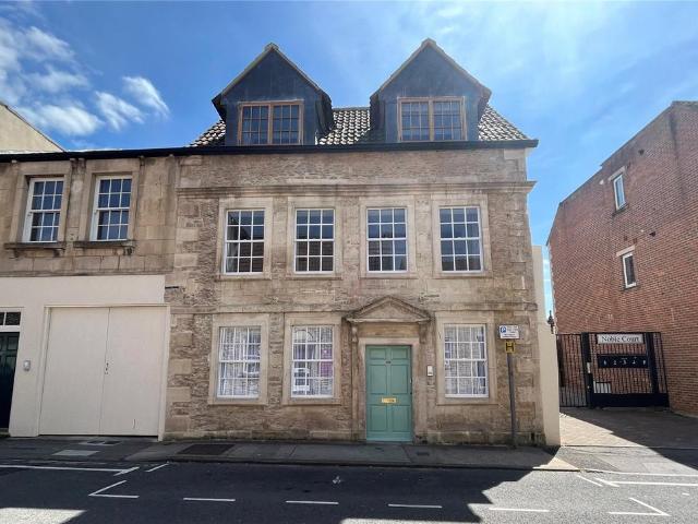 Duke Street, Trowbridge 1 bed apartment to rent £850 pcm £196 pw